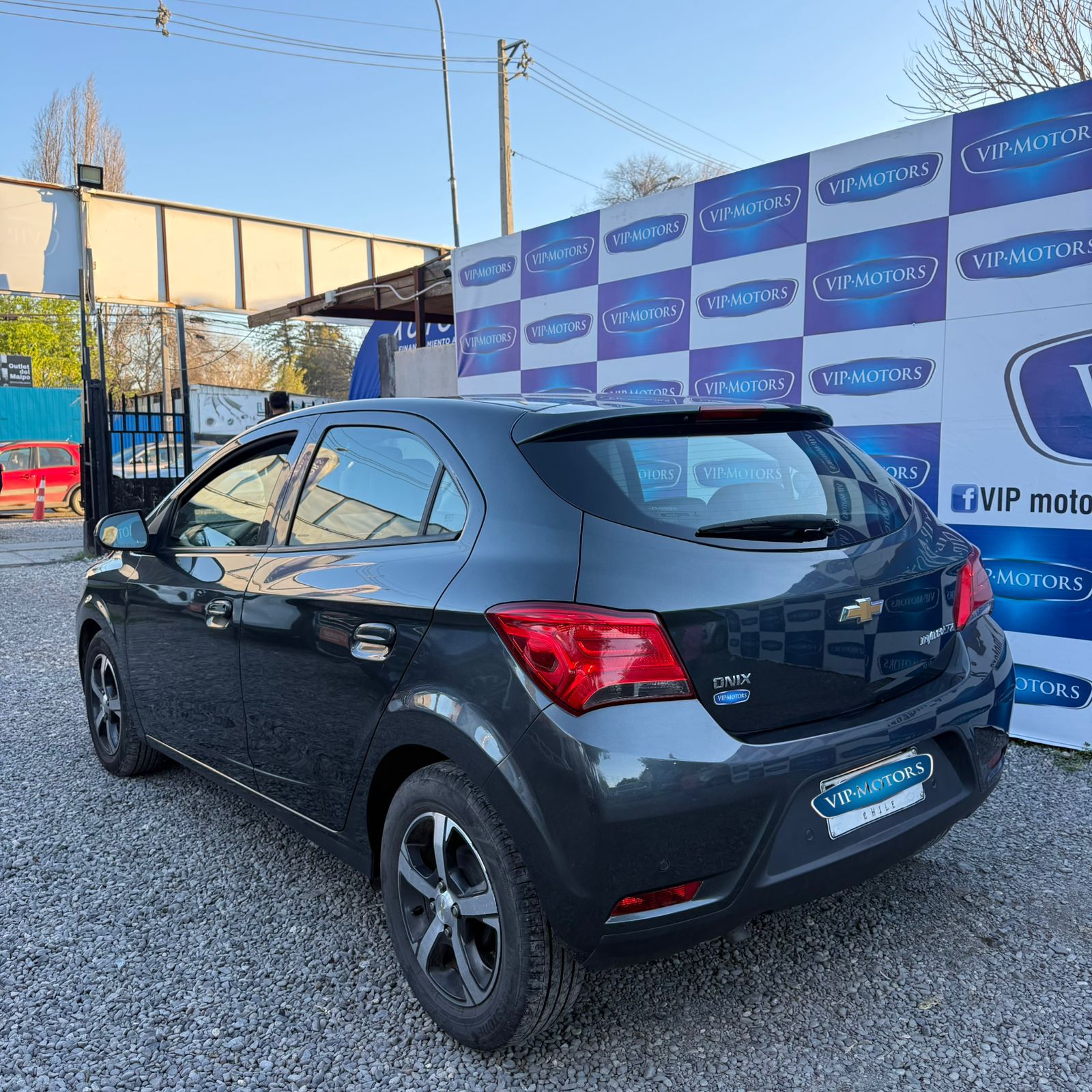 Chevrolet Onix — foto 5 de 12