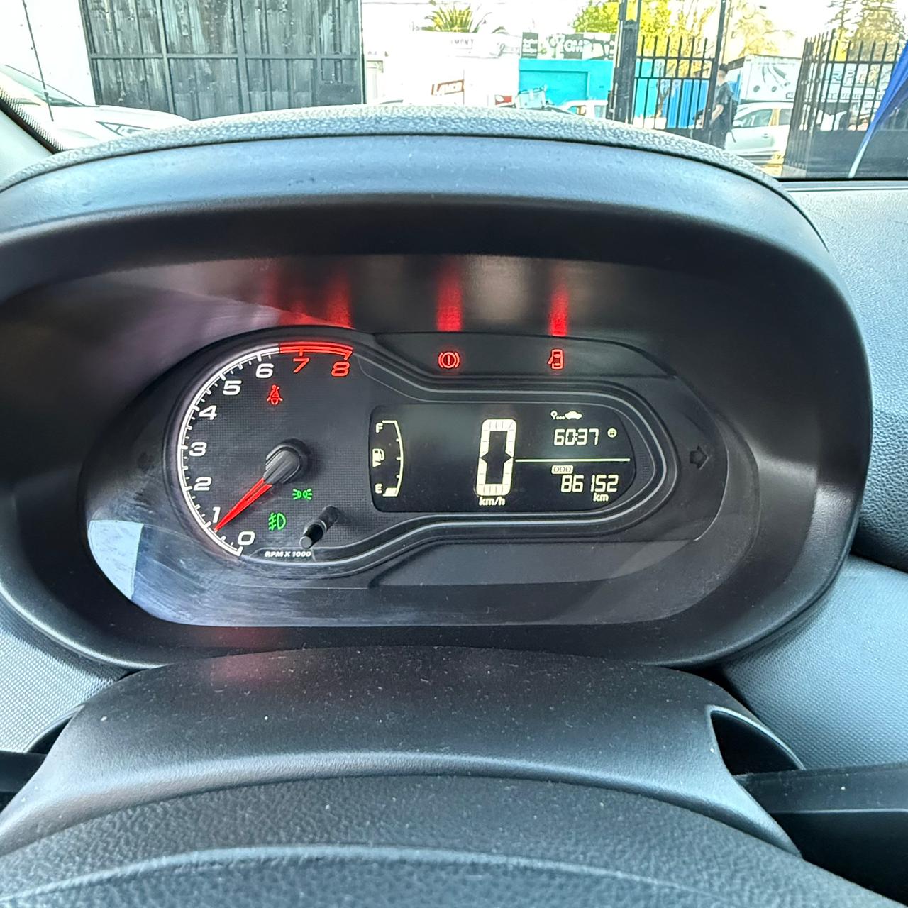 Chevrolet Onix — foto 10 de 12