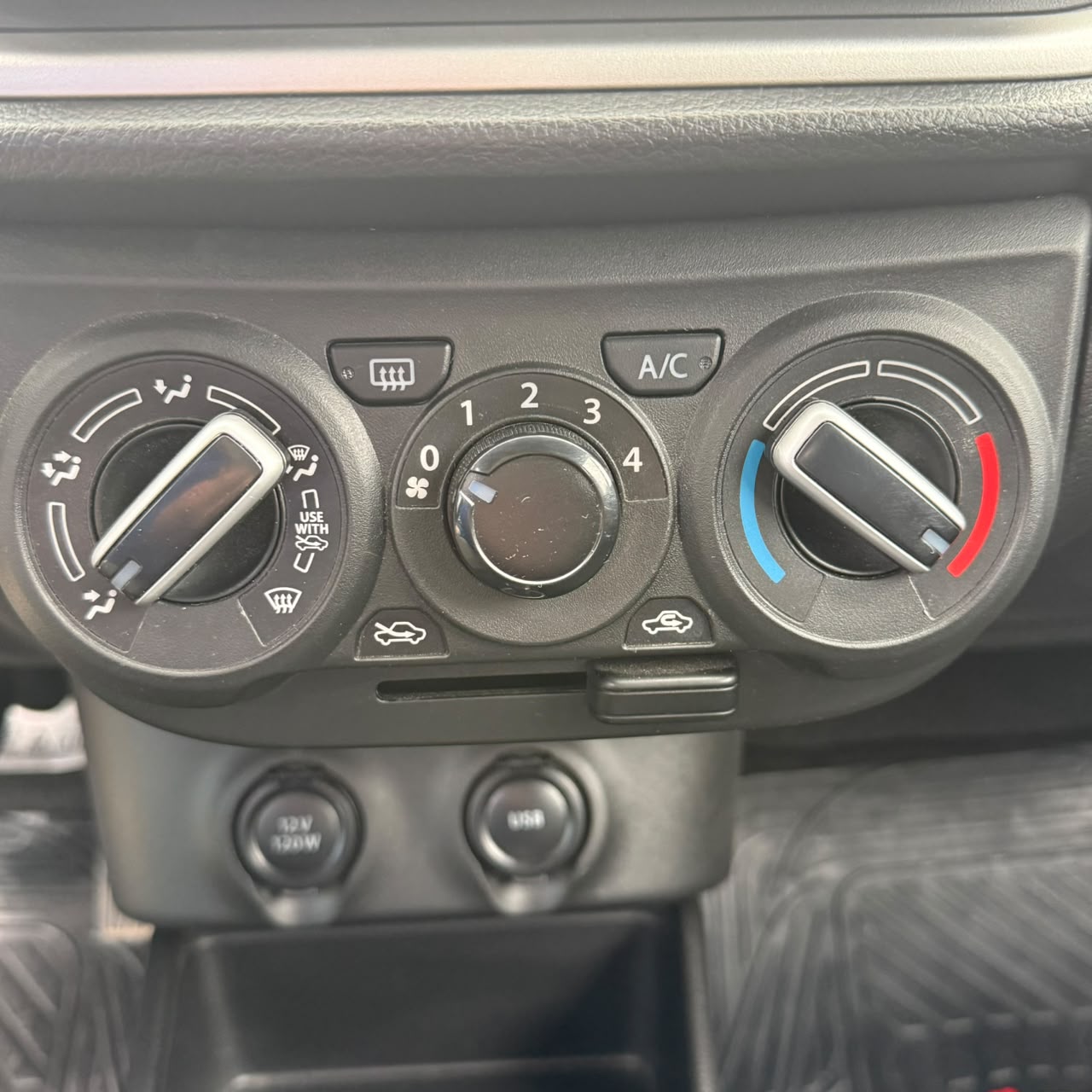 Suzuki Celerio Glx Sports — foto 11 de 16