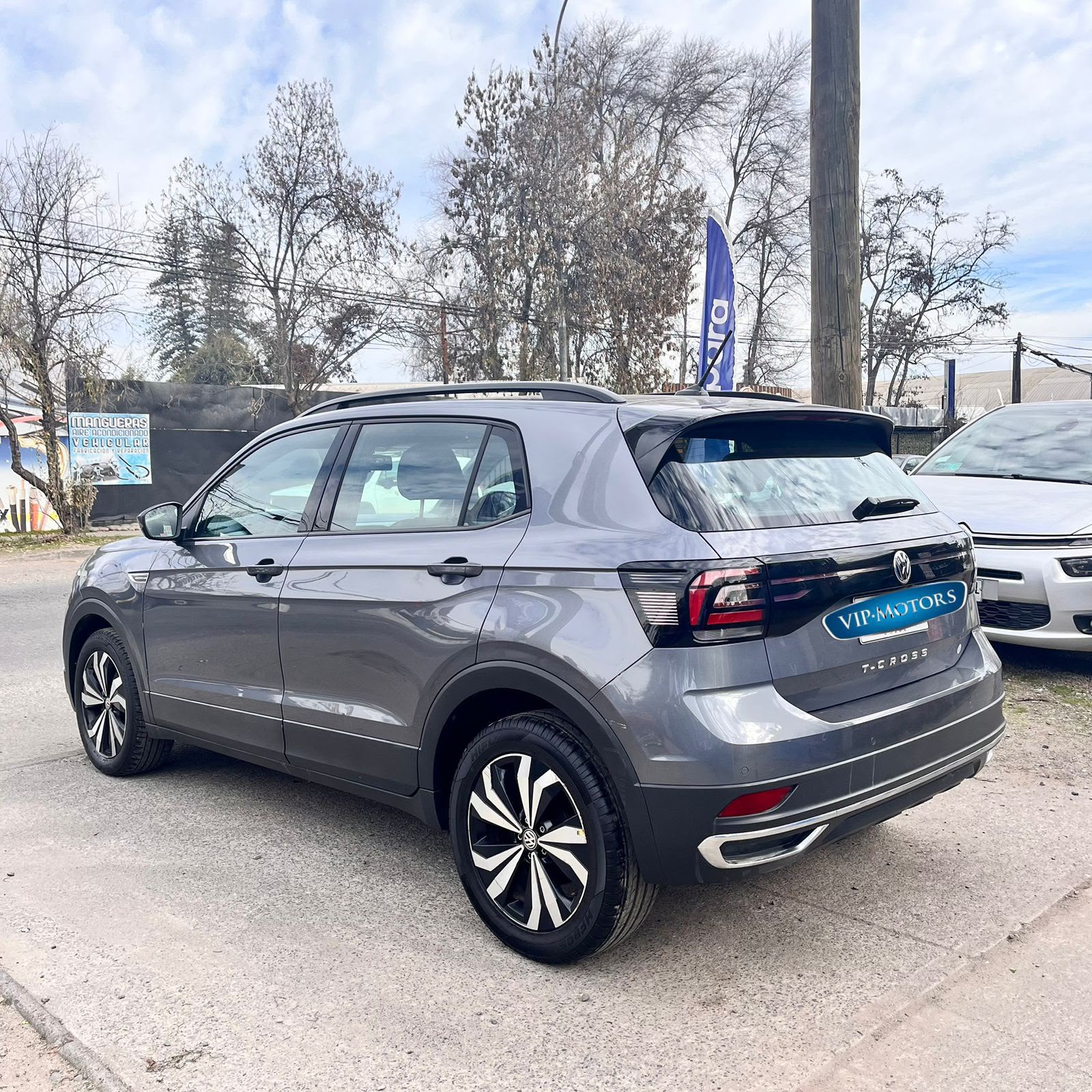 Volkswagen T-Cross — foto 7 de 14