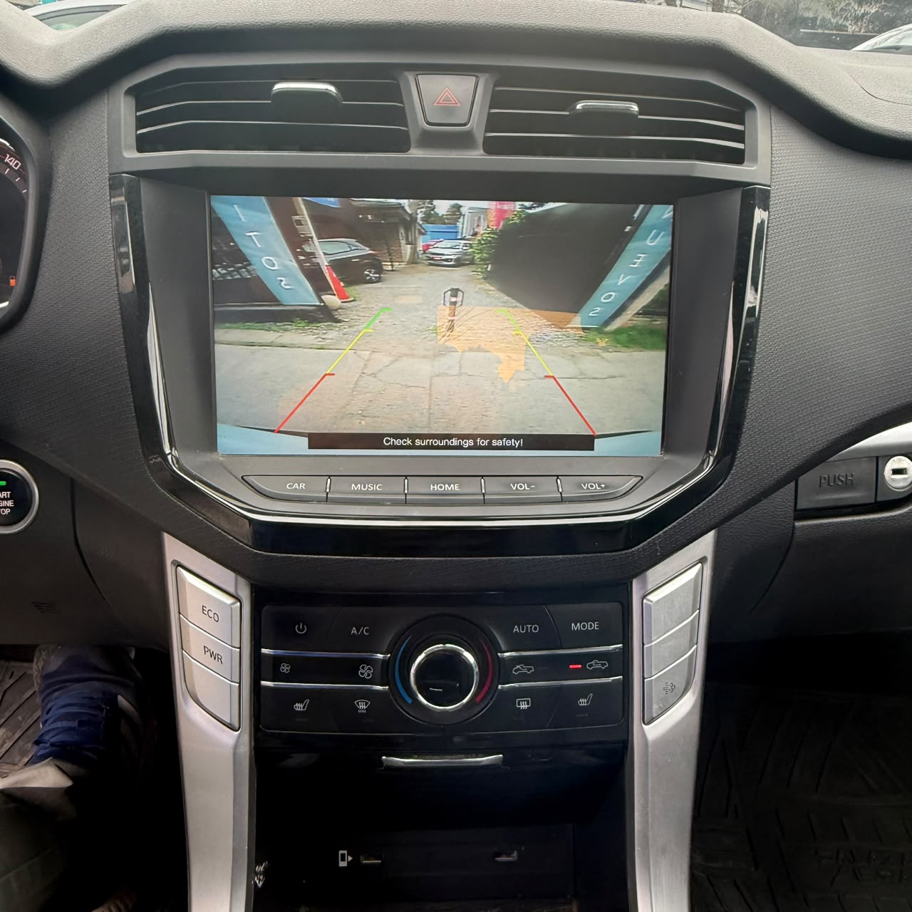 Maxus T60 4×4 — foto 11 de 16