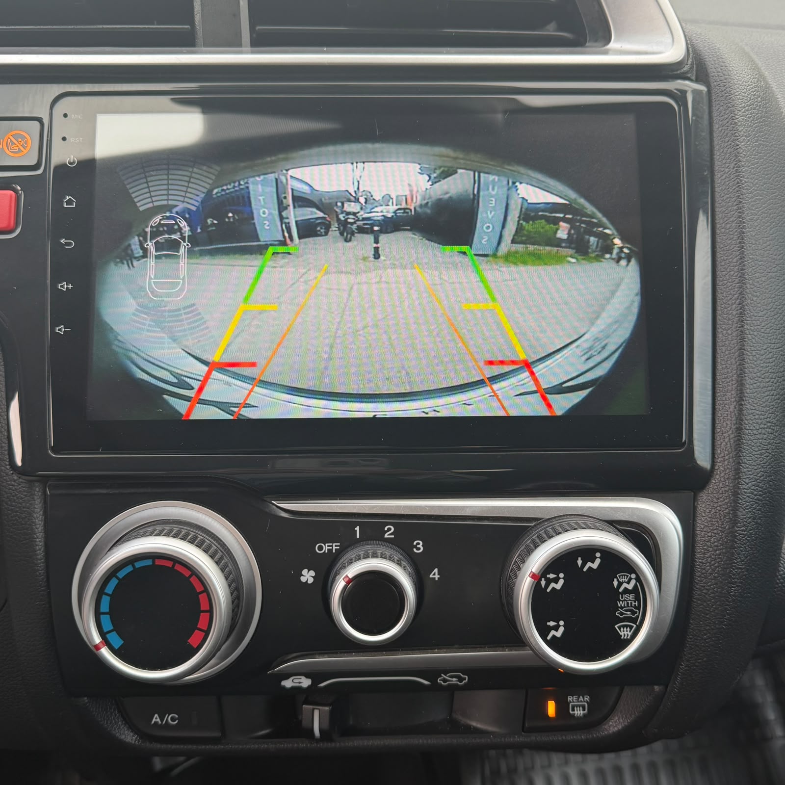 Honda WR-V — foto 12 de 16