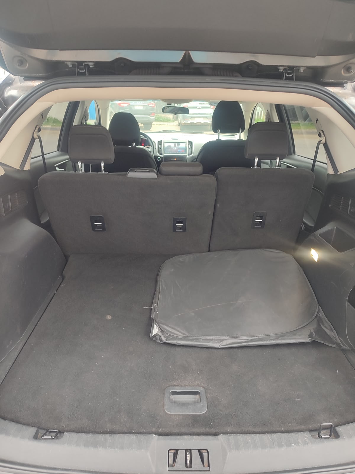 Ford Edge — foto 17 de 17