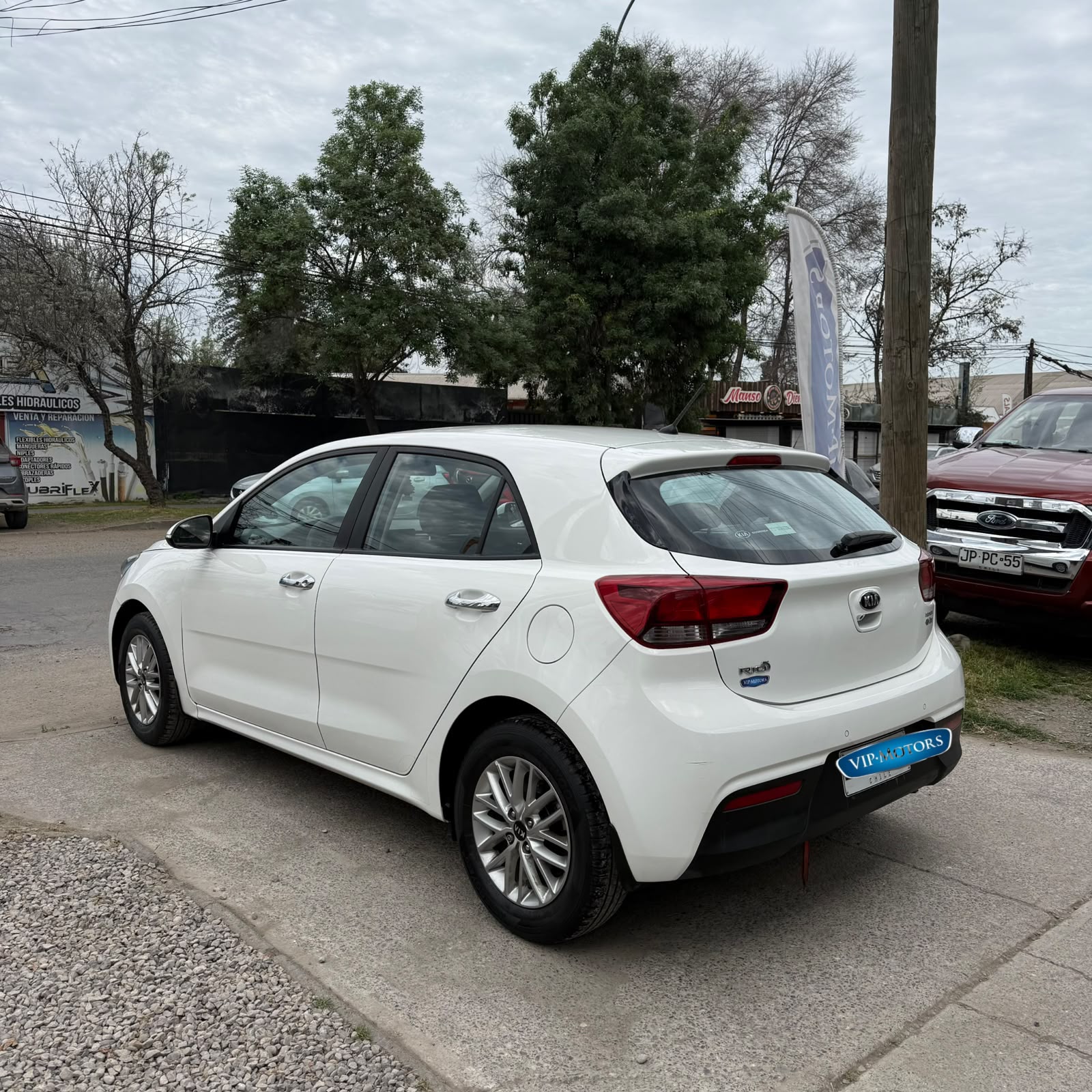 KIA Rio5 — foto 6 de 17