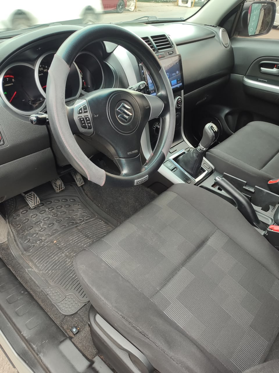 Suzuki Grand Vitara 4×4 — foto 9 de 16