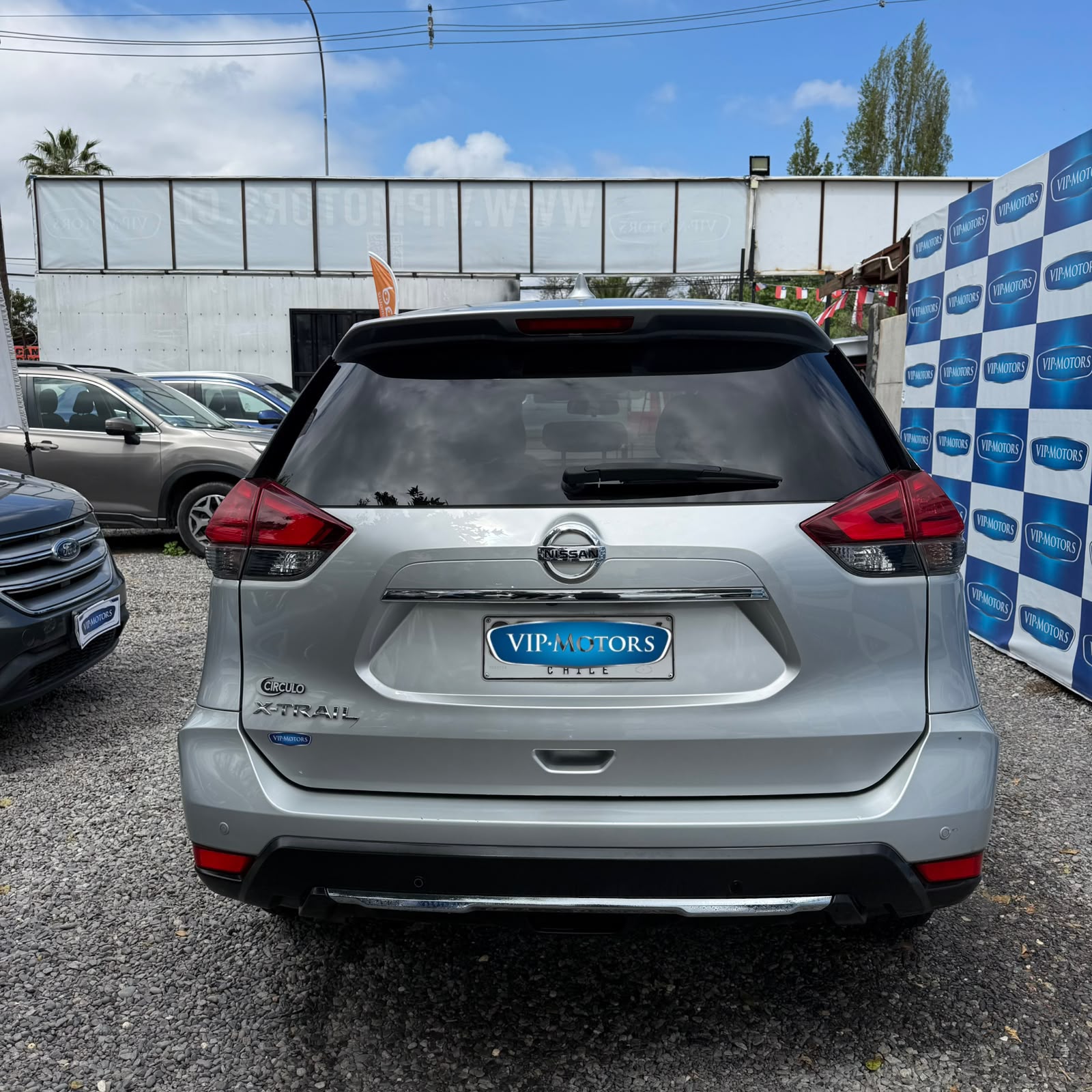 Nissan X-Trail — foto 7 de 15