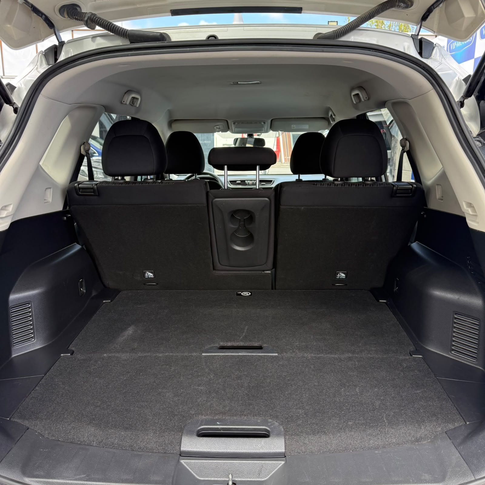 Nissan X-Trail — foto 15 de 15